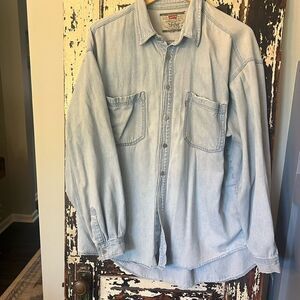 Levi's vintage real indigo Sky Blue Button-Up Shirt. Size XL. Super soft.
